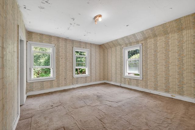 13 Percy Ave, Reading, MA 01867