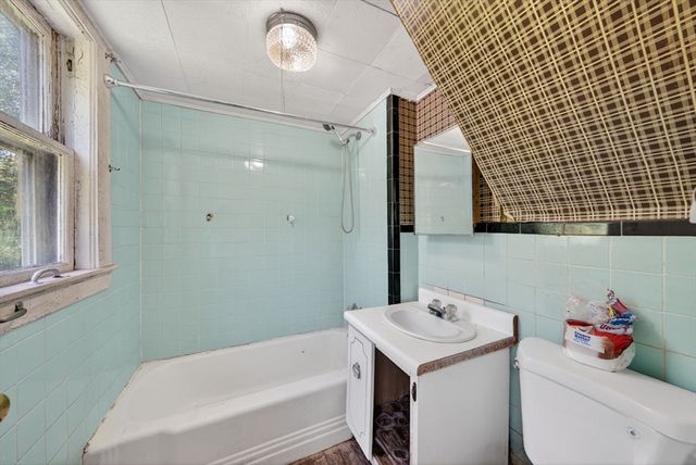 13 Percy Ave, Reading, MA 01867