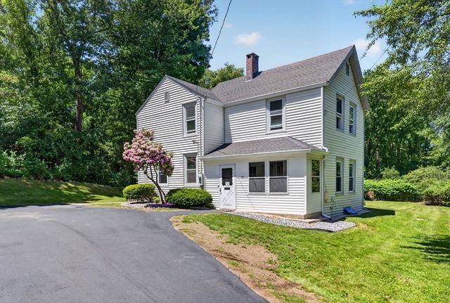13 Percy Ave, Reading, MA 01867