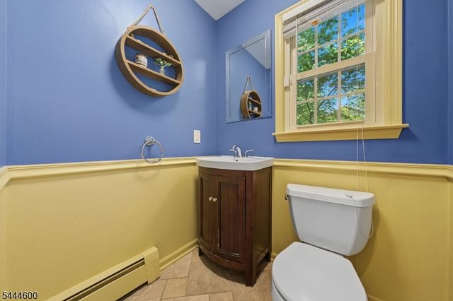 1 Cardinal Dr, Sparta Twp., NJ 07871