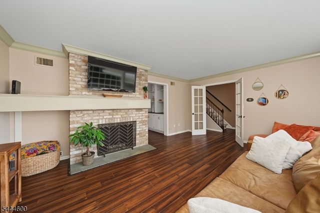 1 Cardinal Dr, Sparta Twp., NJ 07871