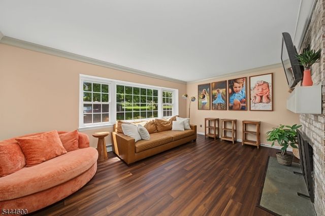 1 Cardinal Dr, Sparta Twp., NJ 07871