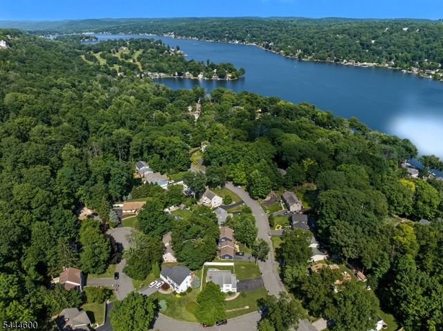 1 Cardinal Dr, Sparta Twp., NJ 07871