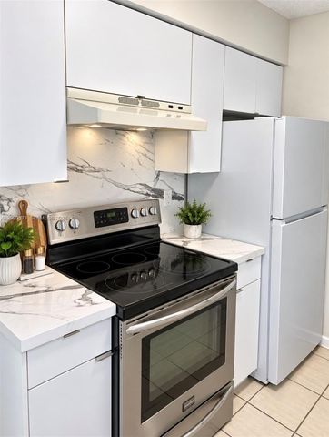1211 S Independence Drive 1211F, Homestead, FL 33034