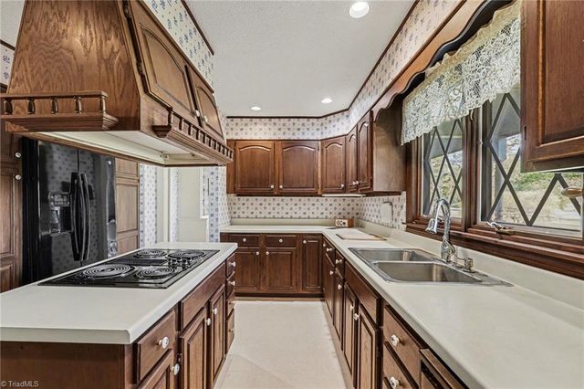 315 Dorado Drive, High Point, NC 27265