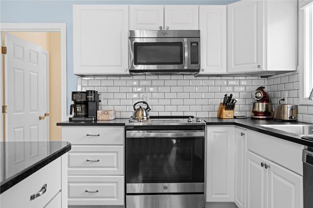 110 Winsor Avenue, North Kingstown, RI 02852