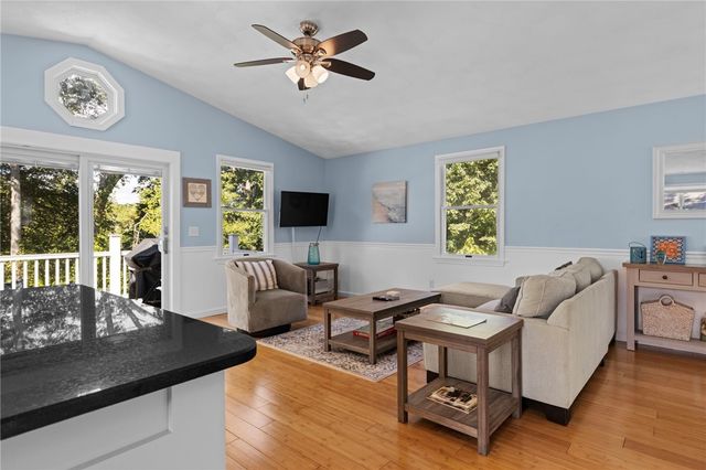 110 Winsor Avenue, North Kingstown, RI 02852