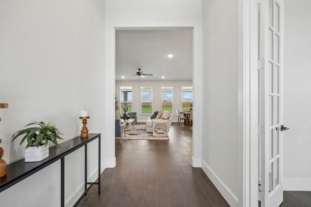 4021 Lagos Drive, Midlothian, TX 76065