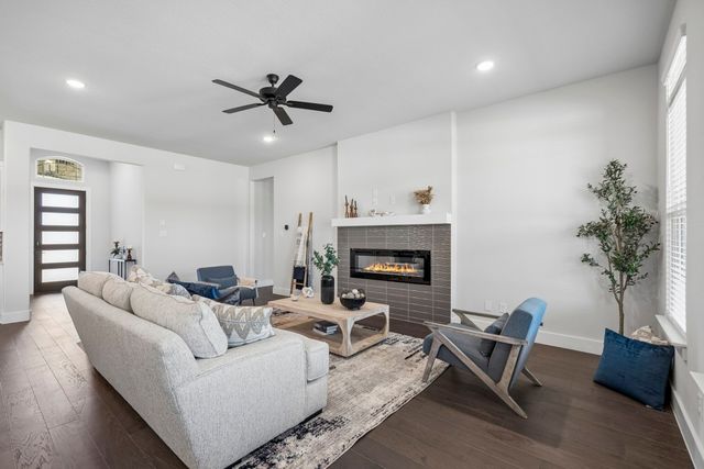 4021 Lagos Drive, Midlothian, TX 76065