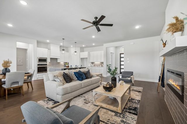 4021 Lagos Drive, Midlothian, TX 76065