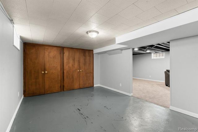 1515 Mohawk Avenue, Royal Oak, MI 48067