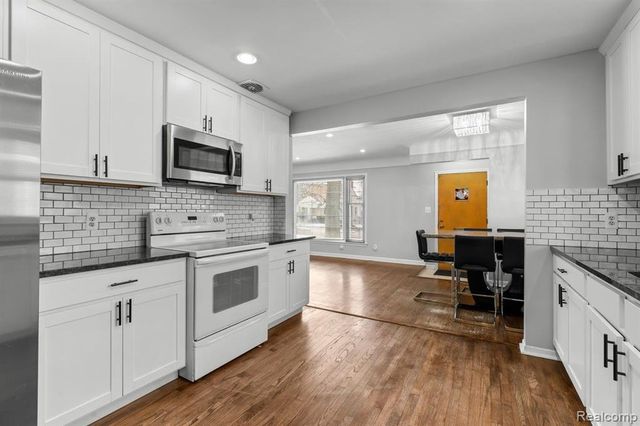 1515 Mohawk Avenue, Royal Oak, MI 48067