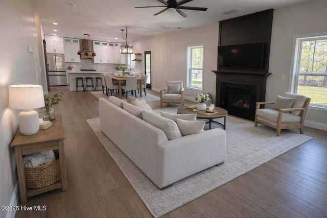 438 Scrub Oaks Drive, Hampstead, NC 28443