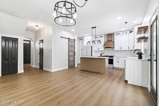 438 Scrub Oaks Drive, Hampstead, NC 28443