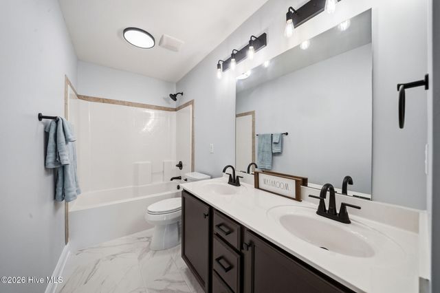 438 Scrub Oaks Drive, Hampstead, NC 28443