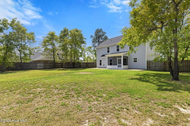 438 Scrub Oaks Drive, Hampstead, NC 28443
