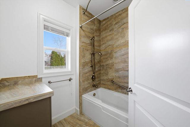 1620 Road 84, Pasco, WA 99301