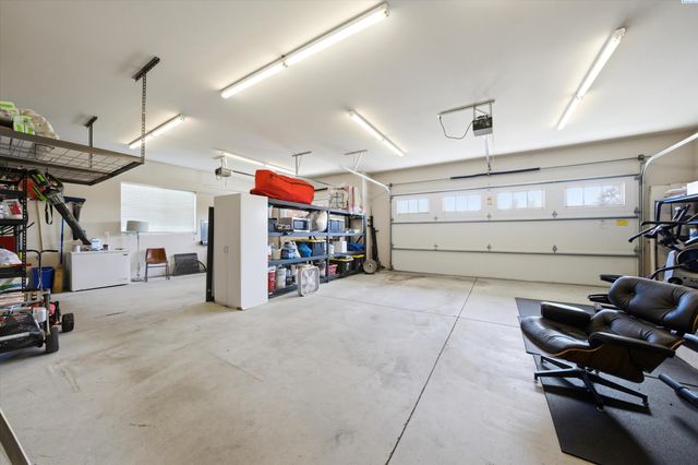 1620 Road 84, Pasco, WA 99301