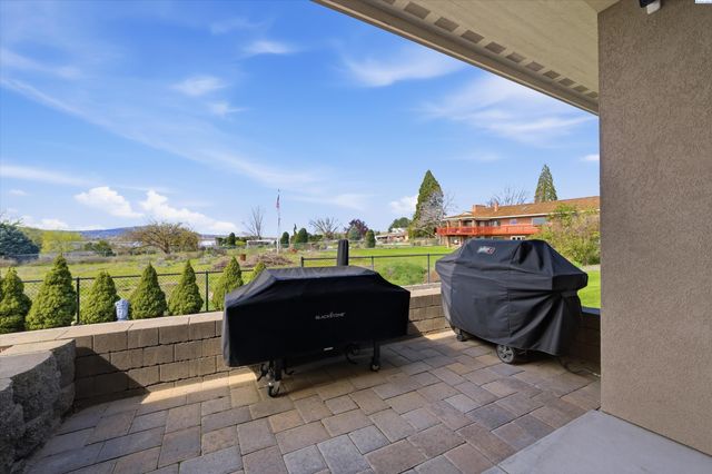 1620 Road 84, Pasco, WA 99301