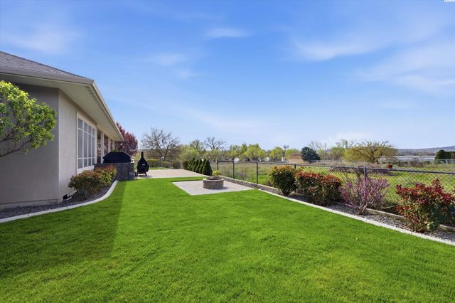 1620 Road 84, Pasco, WA 99301