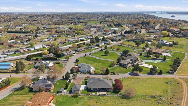 1620 Road 84, Pasco, WA 99301