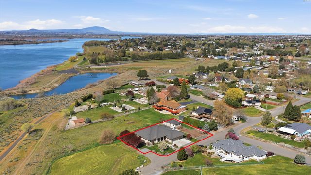 1620 Road 84, Pasco, WA 99301