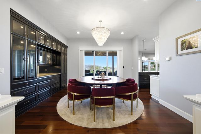 1620 Road 84, Pasco, WA 99301