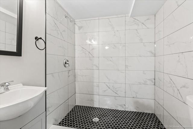 16211 Joyce Circle, South Holland, IL 60473