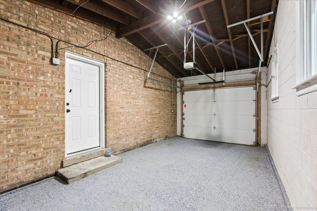 16211 Joyce Circle, South Holland, IL 60473