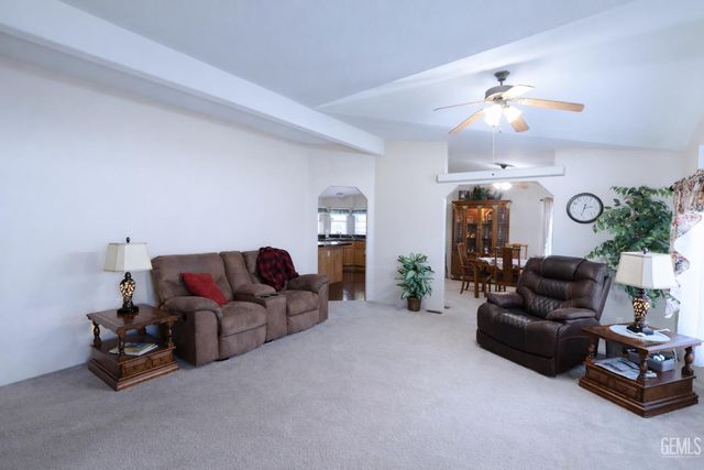 1225 Taft Highway 55, Bakersfield, CA 93307