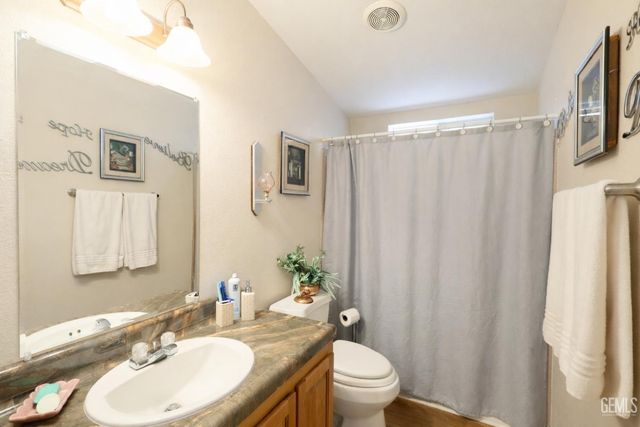 1225 Taft Highway 55, Bakersfield, CA 93307