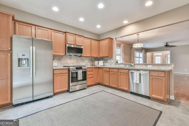 6203 Ivy Stone Way, Hoschton, GA 30548