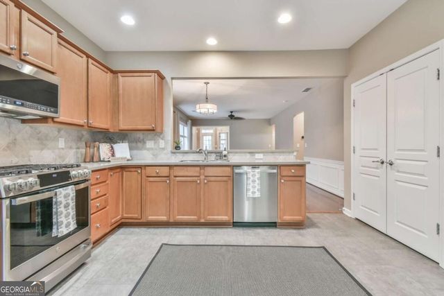 6203 Ivy Stone Way, Hoschton, GA 30548