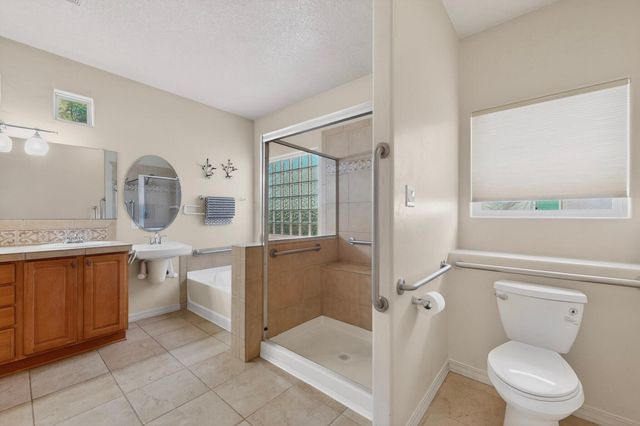 5224 Old Adobe Trail NW, Albuquerque, NM 87120