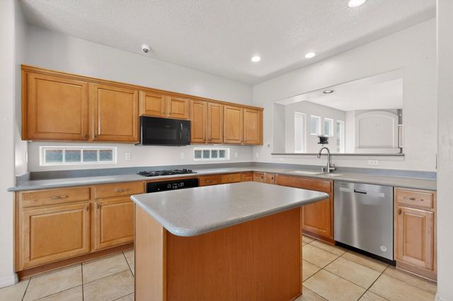 5224 Old Adobe Trail NW, Albuquerque, NM 87120