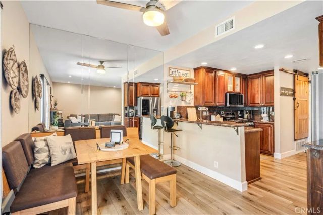 22914 Banyan Place 201, Saugus, CA 91390