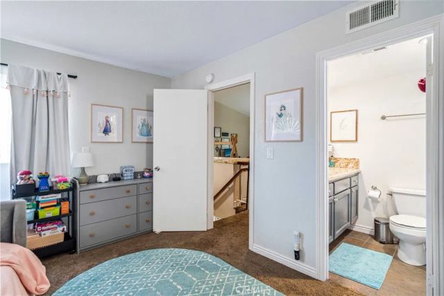 22914 Banyan Place 201, Saugus, CA 91390