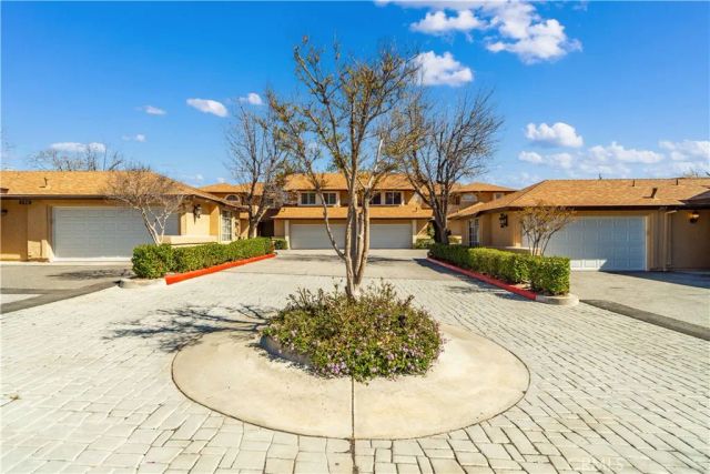 22914 Banyan Place 201, Saugus, CA 91390