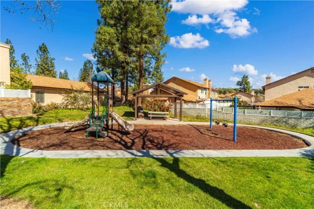 22914 Banyan Place 201, Saugus, CA 91390