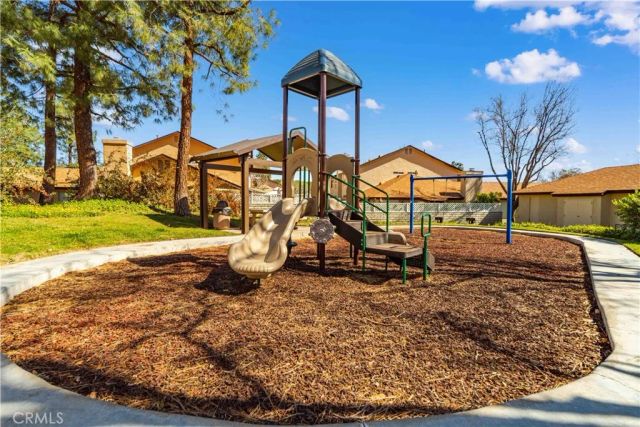 22914 Banyan Place 201, Saugus, CA 91390