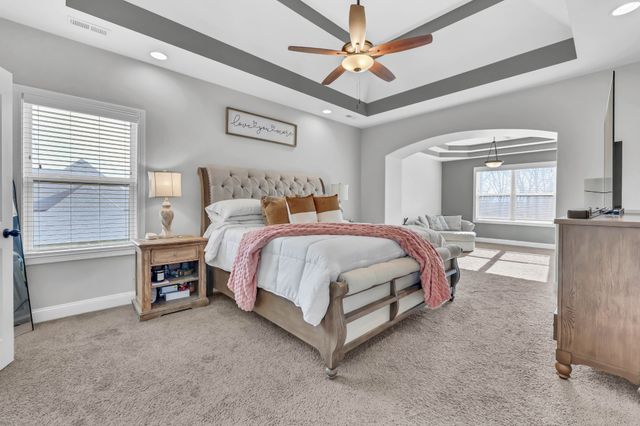 1729 Double R Blvd, Clarksville, TN 37042
