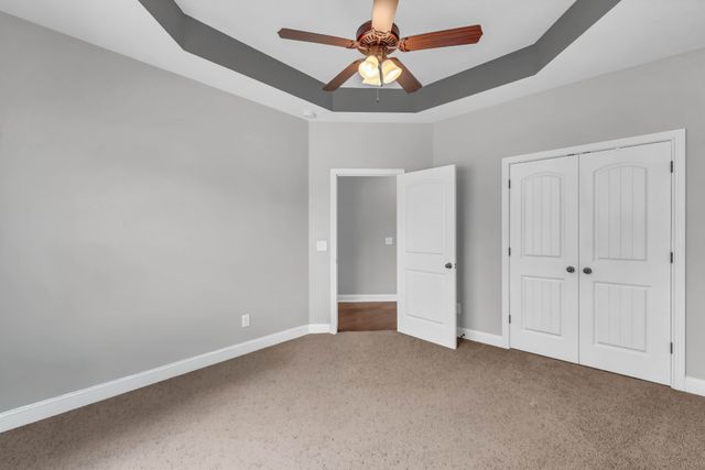 1729 Double R Blvd, Clarksville, TN 37042