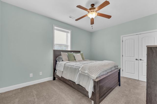 1729 Double R Blvd, Clarksville, TN 37042