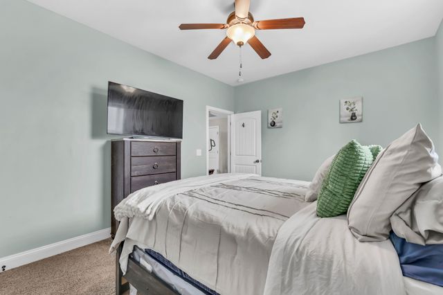 1729 Double R Blvd, Clarksville, TN 37042