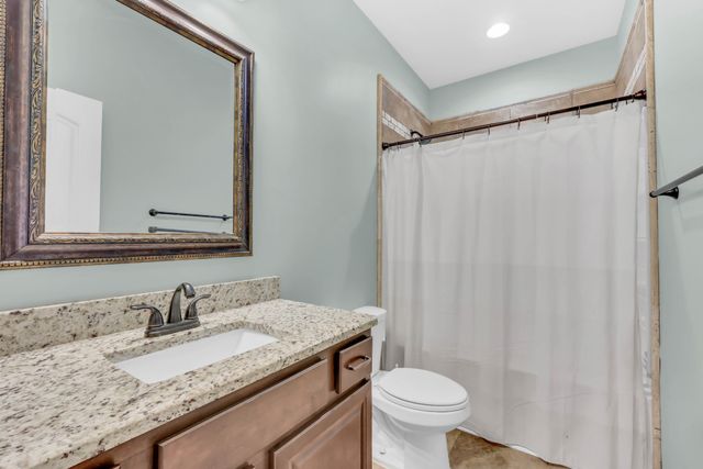 1729 Double R Blvd, Clarksville, TN 37042