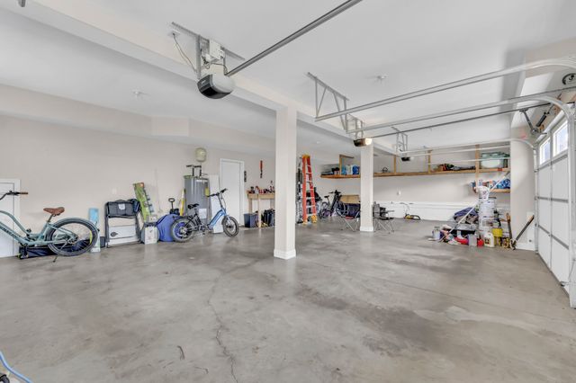 1729 Double R Blvd, Clarksville, TN 37042