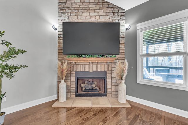 1729 Double R Blvd, Clarksville, TN 37042