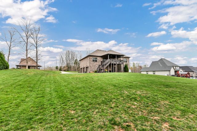 1729 Double R Blvd, Clarksville, TN 37042