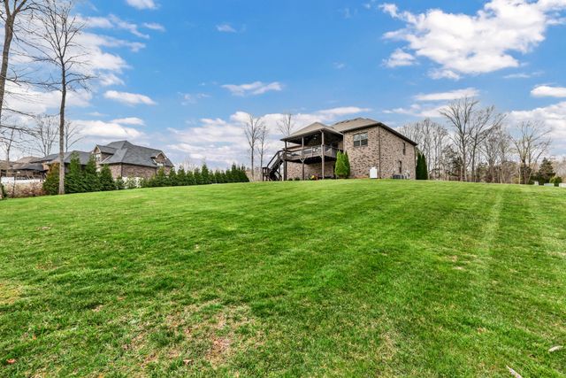 1729 Double R Blvd, Clarksville, TN 37042