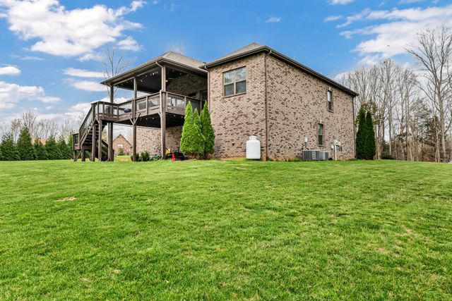 1729 Double R Blvd, Clarksville, TN 37042